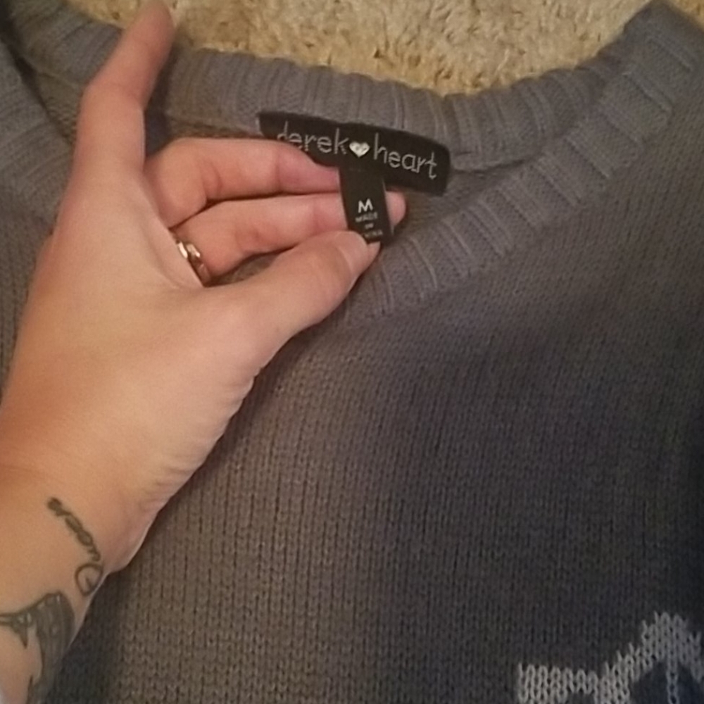 Sweater - Picture 2 of 2